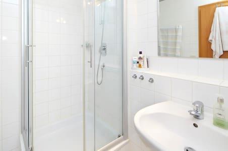 Komfortferienwohnung Zentrum Ludwigsburg Luaran gambar